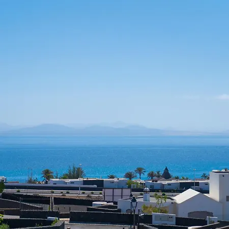 354 - Ocean View, Playa Blanca (Lanzarote)