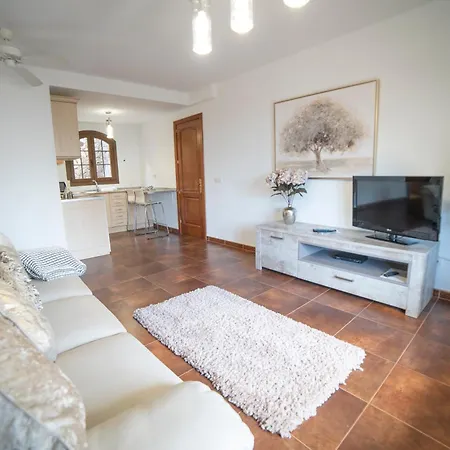 354 - Ocean View, Playa Blanca (Lanzarote)