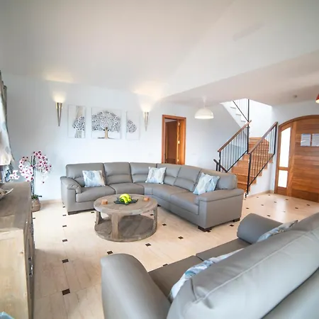 354 - Ocean View, Villa *